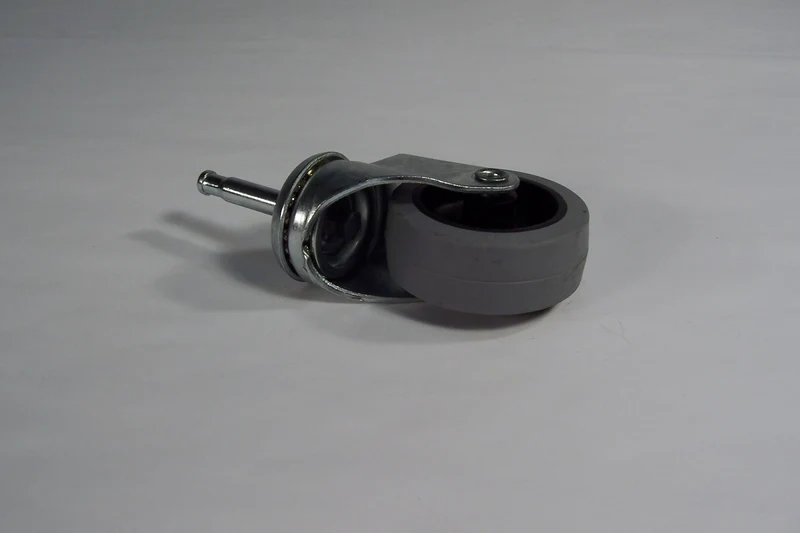 ROUE AVANT PIVOTANTE - JOHNNY VAC JV400